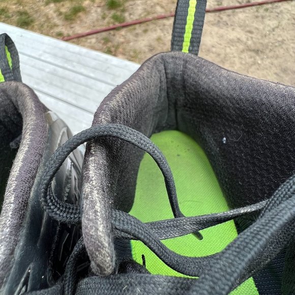 Under Armour Clutch Fit Mens 11.5 Triple Black Football‎ Cleats 1258022-001 - Picture 11 of 12